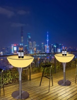 Стол светящийся квадратный на металическом основании 60х60х76 Стол светящийся квадратный на металическом основании 60х60х76