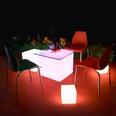 Светильник Куб 43 с питанием от АКБ, RGB